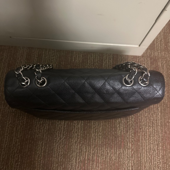 Chanel Jumbo Caviar Flap Bag - Picture 5 of 16